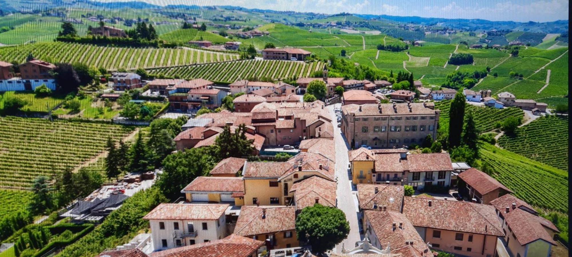 Ca Trifolera Barbaresco - Romantico Cascinale Con Antica Cantina Nel Cuore Delle Langhe - Degustazione Vini Nella Nostra Cantina Exterior foto